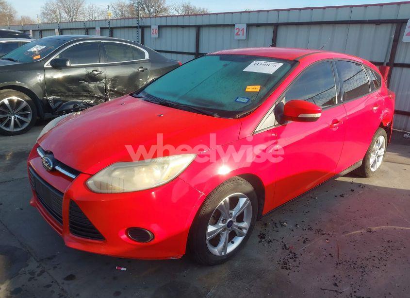 Photo 2 of 2013 Ford Focus SE (VIN 1FADP3K22DL237774)