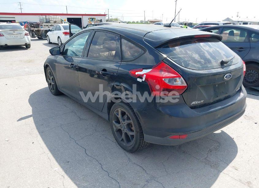 Photo 3 of 2013 Ford Focus SE (VIN 1FADP3K22DL253652)
