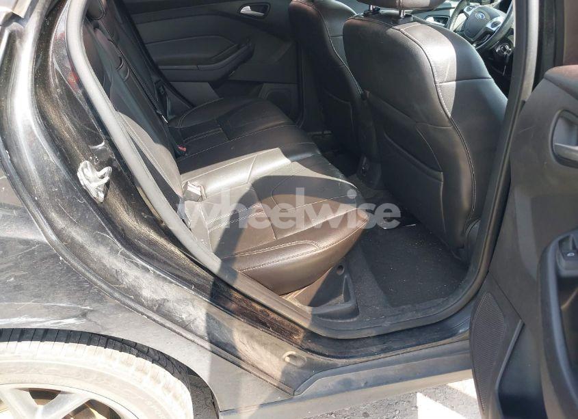 Photo 8 of 2013 Ford Focus SE (VIN 1FADP3K22DL253652)