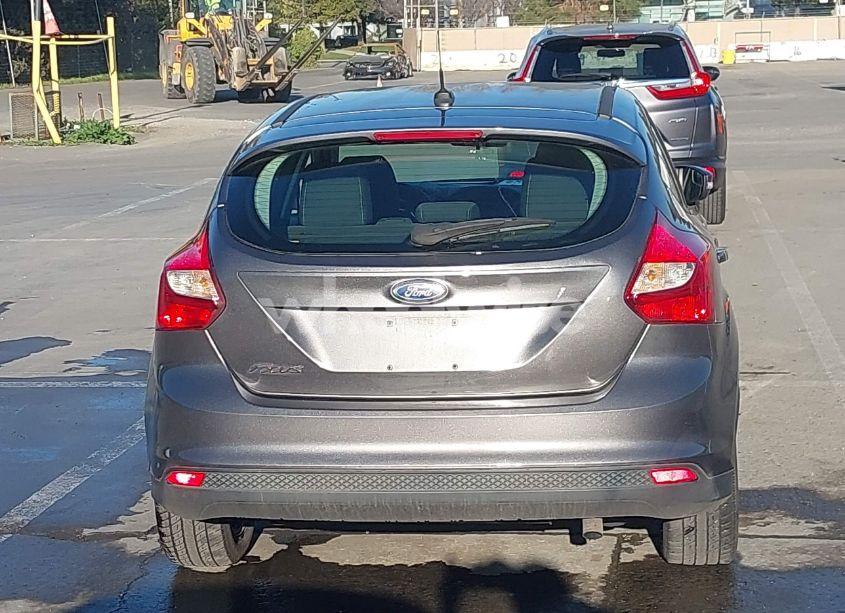 Photo 16 of 2013 Ford Focus SE (VIN 1FADP3K22DL286439)