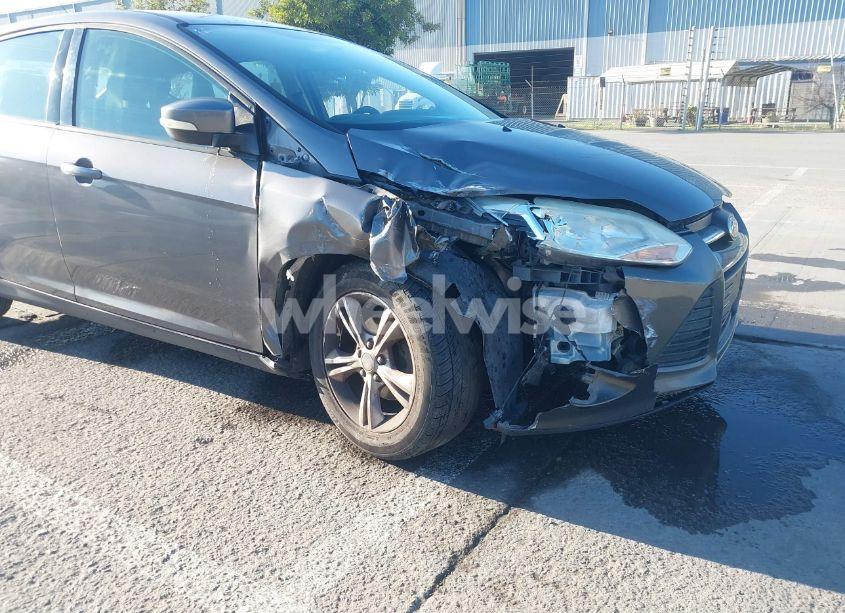 Photo 6 of 2013 Ford Focus SE (VIN 1FADP3K22DL286439)