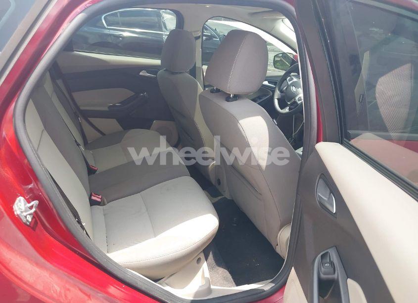 Photo 8 of 2013 Ford Focus SE (VIN 1FADP3K22DL288384)