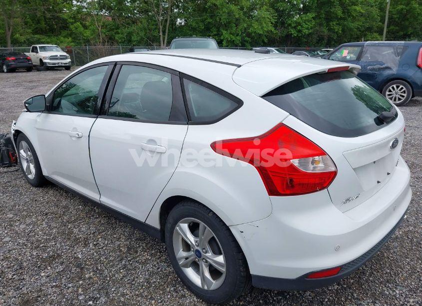 Photo 3 of 2013 Ford Focus SE (VIN 1FADP3K22DL302798)