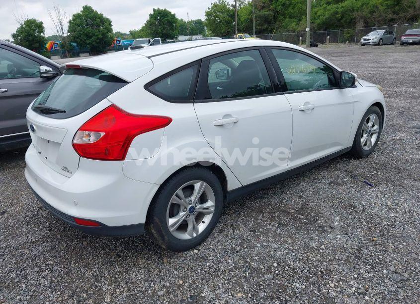 Photo 4 of 2013 Ford Focus SE (VIN 1FADP3K22DL302798)