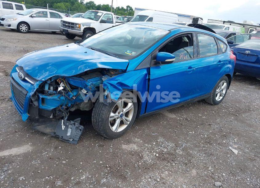 Photo 2 of 2013 Ford Focus SE (VIN 1FADP3K22DL305216)