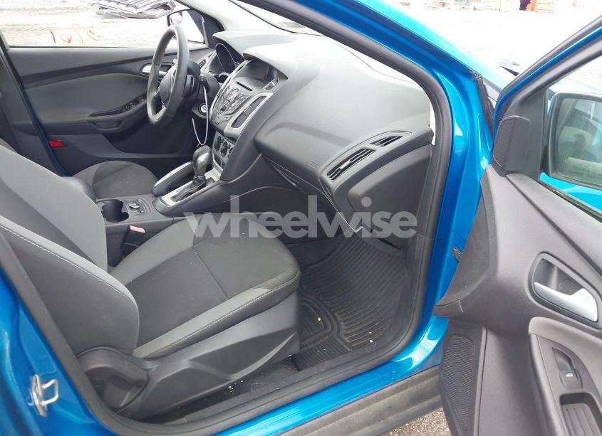 Photo 5 of 2013 Ford Focus SE (VIN 1FADP3K22DL305216)