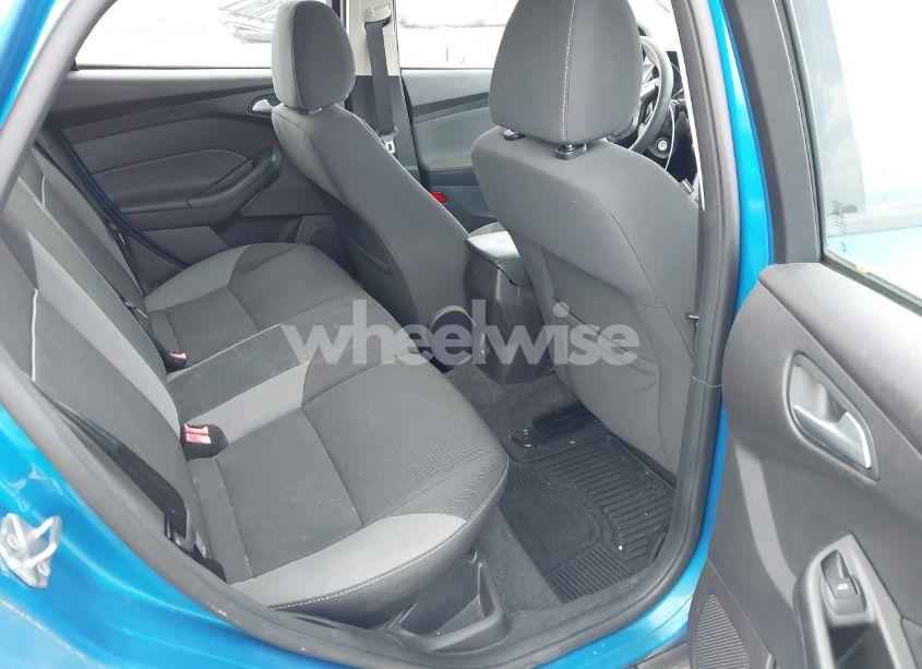 Photo 8 of 2013 Ford Focus SE (VIN 1FADP3K22DL305216)