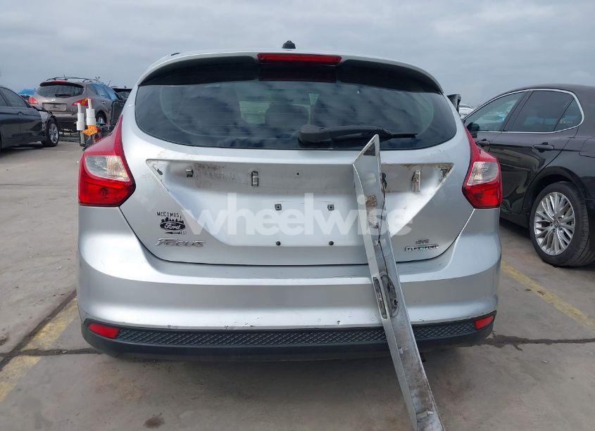 Photo 16 of 2013 Ford Focus SE (VIN 1FADP3K22DL351774)