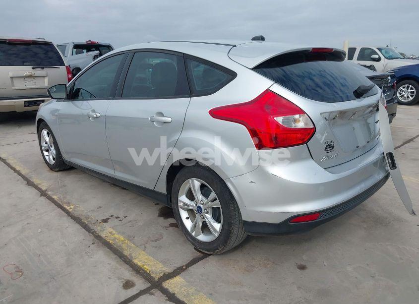 Photo 3 of 2013 Ford Focus SE (VIN 1FADP3K22DL351774)