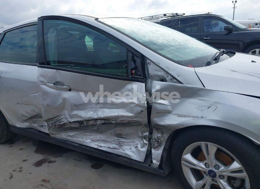 Photo 6 of 2013 Ford Focus SE (VIN 1FADP3K22DL351774)