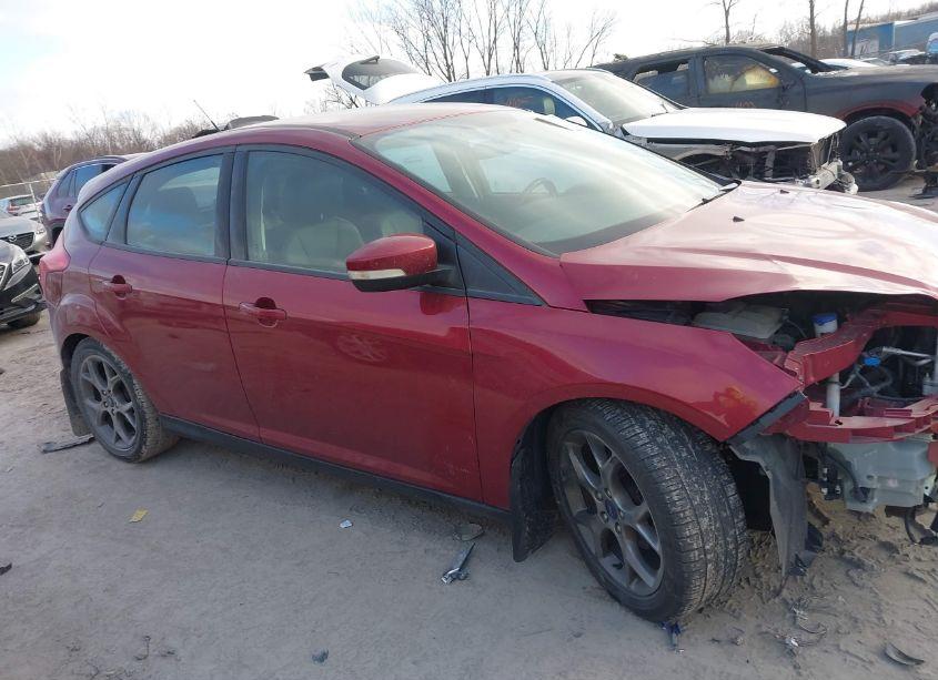 Photo 14 of 2014 Ford Focus SE (VIN 1FADP3K22EL205229)