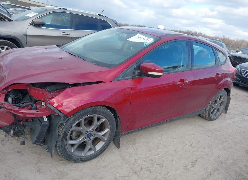 Photo 15 of 2014 Ford Focus SE (VIN 1FADP3K22EL205229)