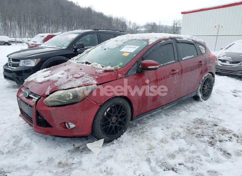 Photo 2 of 2014 Ford Focus SE (VIN 1FADP3K22EL245360)