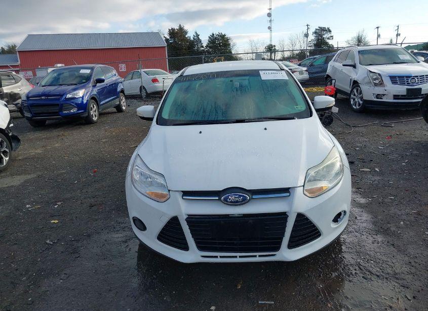 Photo 12 of 2014 Ford Focus SE (VIN 1FADP3K22EL257525)