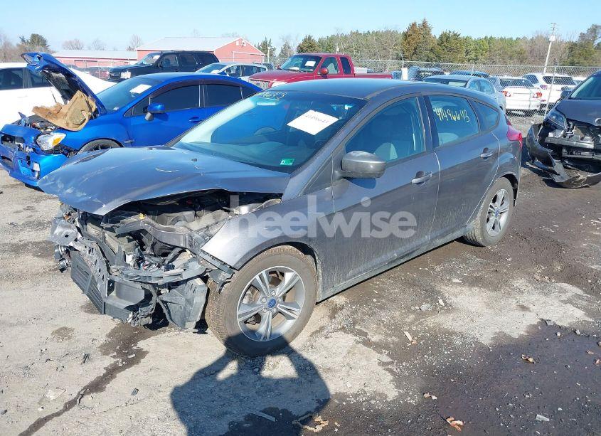 Photo 2 of 2014 Ford Focus SE (VIN 1FADP3K22EL293425)