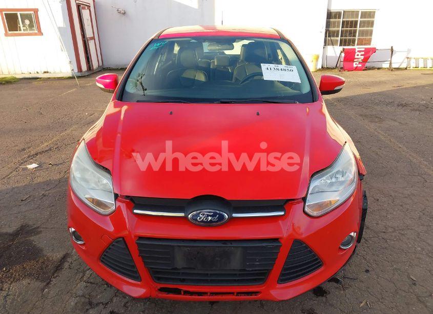 Photo 12 of 2014 Ford Focus SE (VIN 1FADP3K22EL325371)