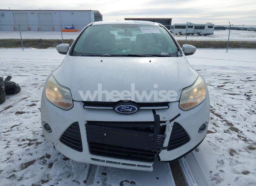 Photo 12 of 2014 Ford Focus SE (VIN 1FADP3K22EL325452)