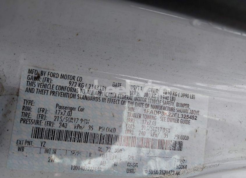 Photo 9 of 2014 Ford Focus SE (VIN 1FADP3K22EL325452)