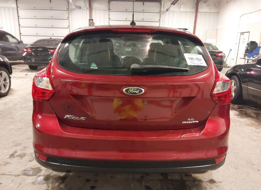 Photo 16 of 2014 Ford Focus SE (VIN 1FADP3K22EL399275)
