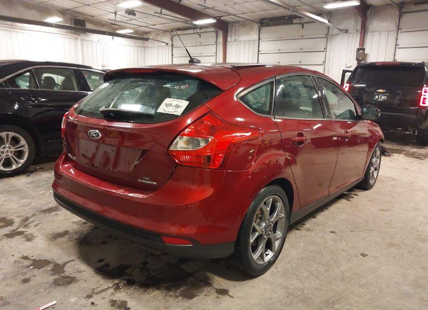 Photo 4 of 2014 Ford Focus SE (VIN 1FADP3K22EL399275)