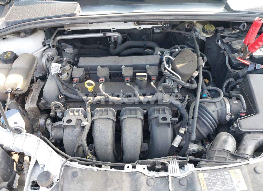 Photo 10 of 2014 Ford Focus SE (VIN 1FADP3K22EL402398)