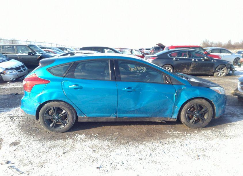Photo 13 of 2014 Ford Focus SE (VIN 1FADP3K22EL408251)