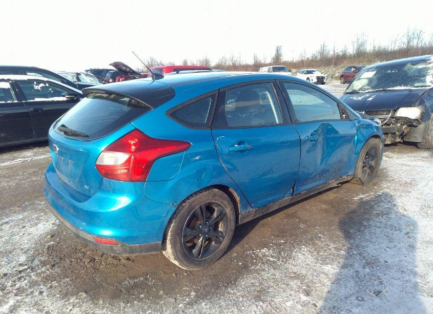 Photo 4 of 2014 Ford Focus SE (VIN 1FADP3K22EL408251)