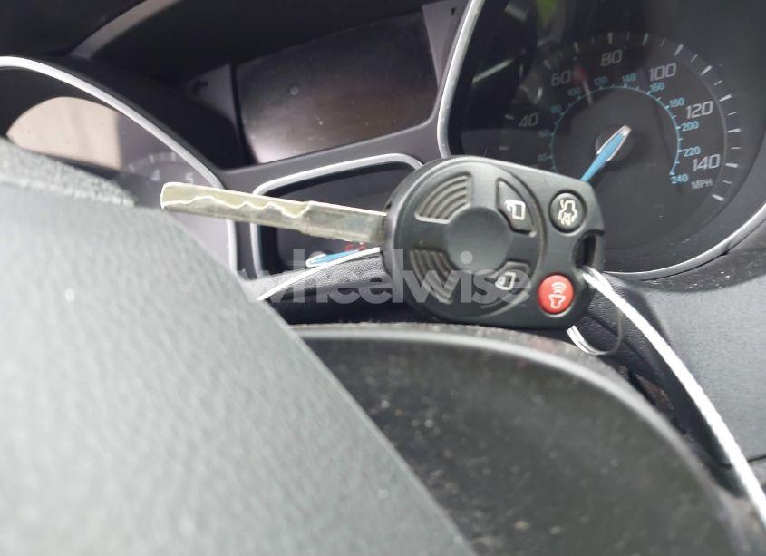 Photo 11 of 2014 Ford Focus SE (VIN 1FADP3K22EL426748)