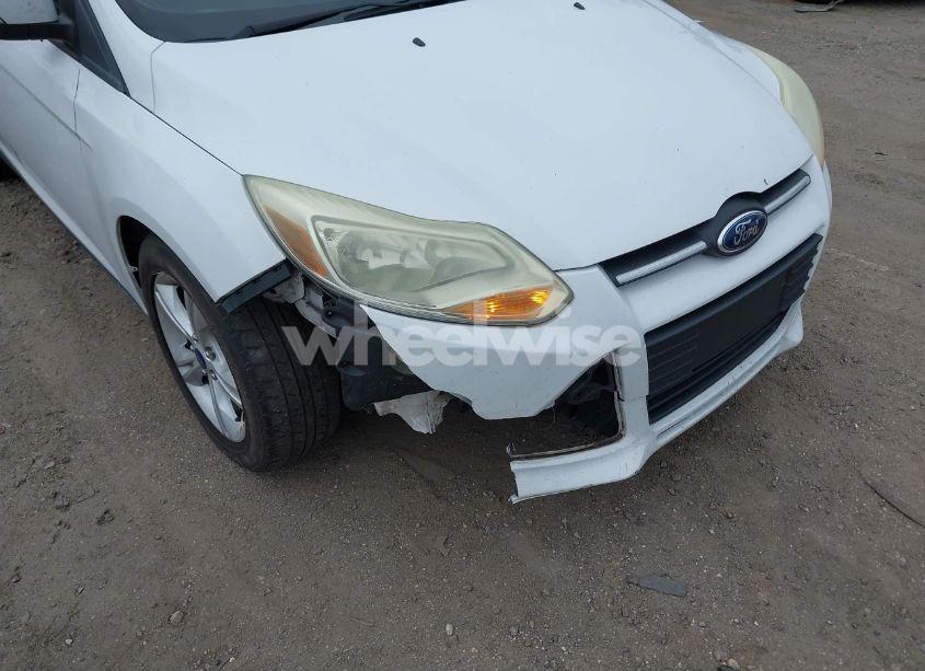 Photo 6 of 2014 Ford Focus SE (VIN 1FADP3K22EL426748)