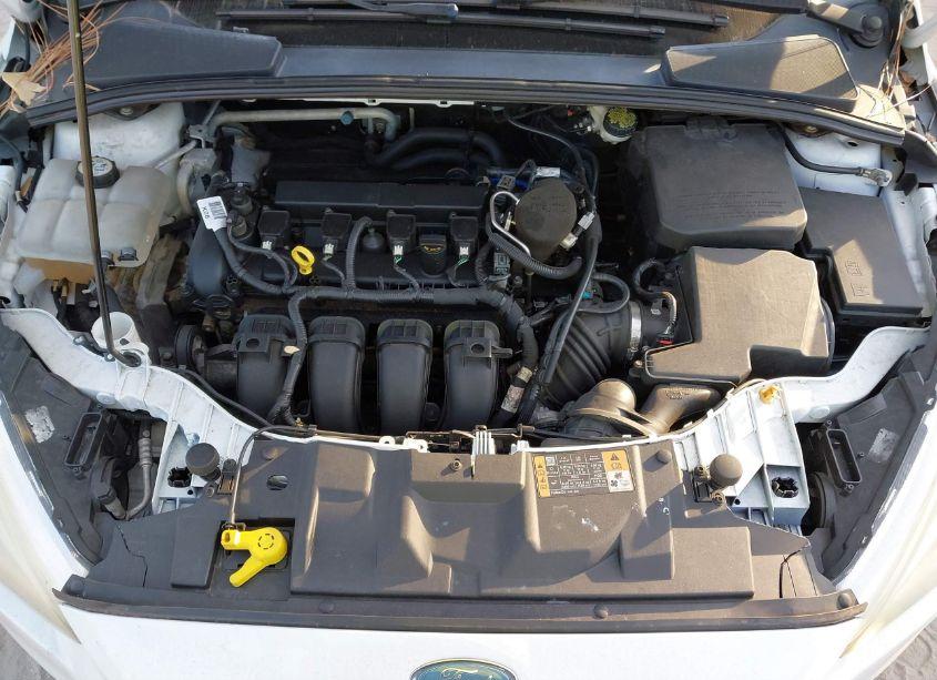 Photo 10 of 2015 Ford Focus SE (VIN 1FADP3K22FL259583)