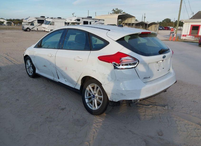 Photo 6 of 2015 Ford Focus SE (VIN 1FADP3K22FL259583)