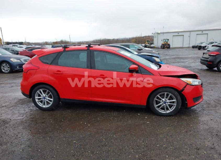 Photo 12 of 2015 Ford Focus SE (VIN 1FADP3K22FL276478)