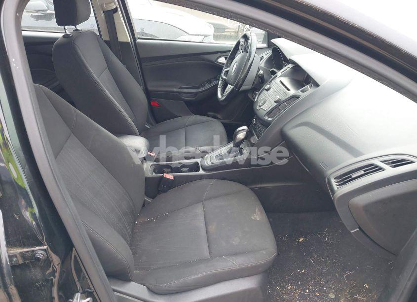 Photo 5 of 2015 Ford Focus SE (VIN 1FADP3K22FL293099)