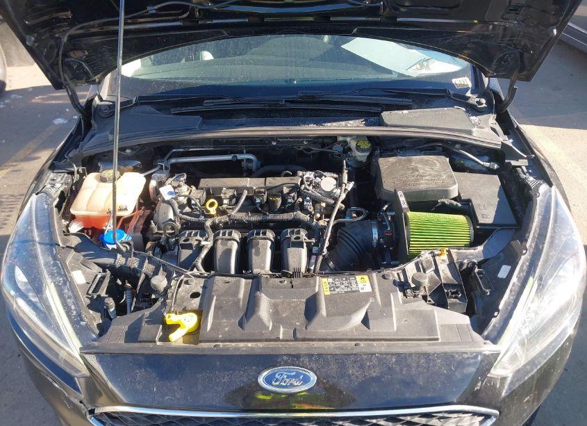 Photo 10 of 2016 Ford Focus SE (VIN 1FADP3K22GL326720)