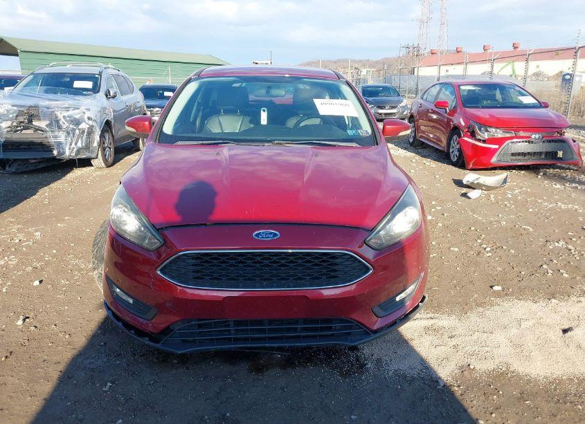 Photo 13 of 2016 Ford Focus SE (VIN 1FADP3K22GL330587)