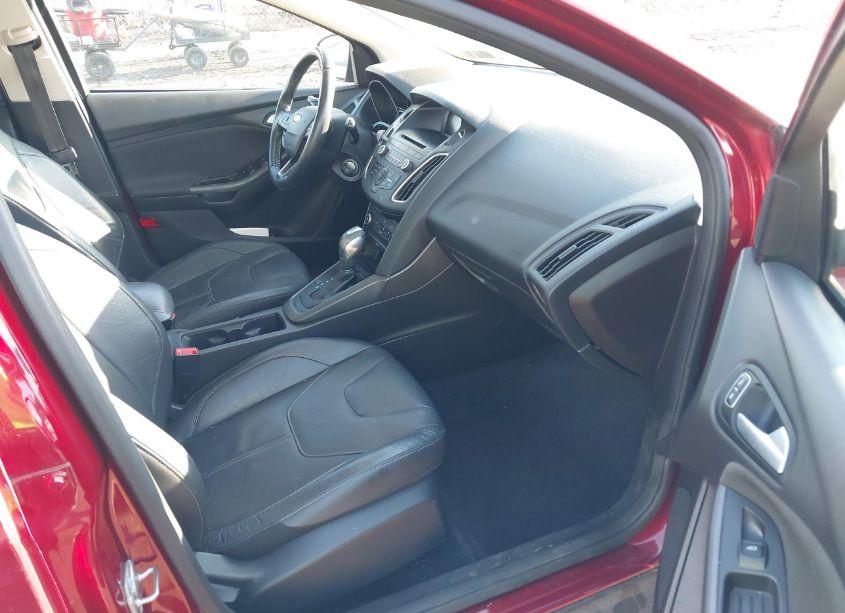 Photo 5 of 2016 Ford Focus SE (VIN 1FADP3K22GL330587)