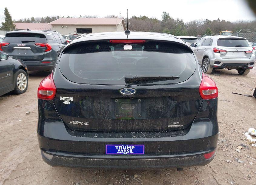 Photo 16 of 2016 Ford Focus SE (VIN 1FADP3K22GL368529)
