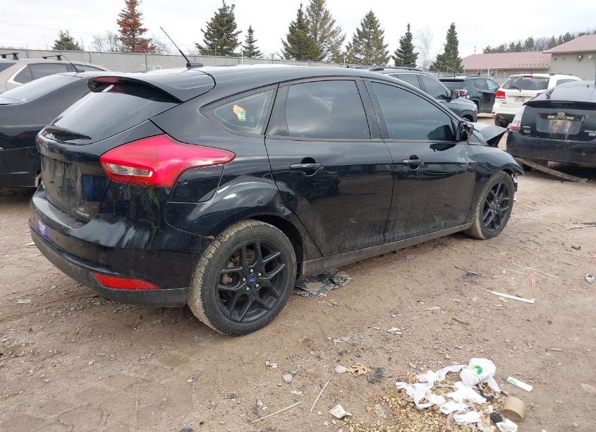 Photo 4 of 2016 Ford Focus SE (VIN 1FADP3K22GL368529)