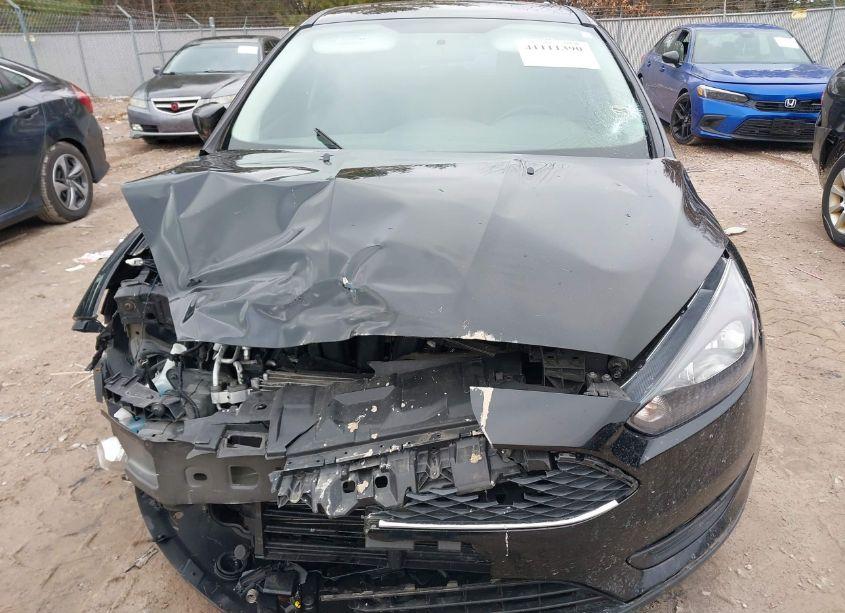 Photo 6 of 2016 Ford Focus SE (VIN 1FADP3K22GL368529)