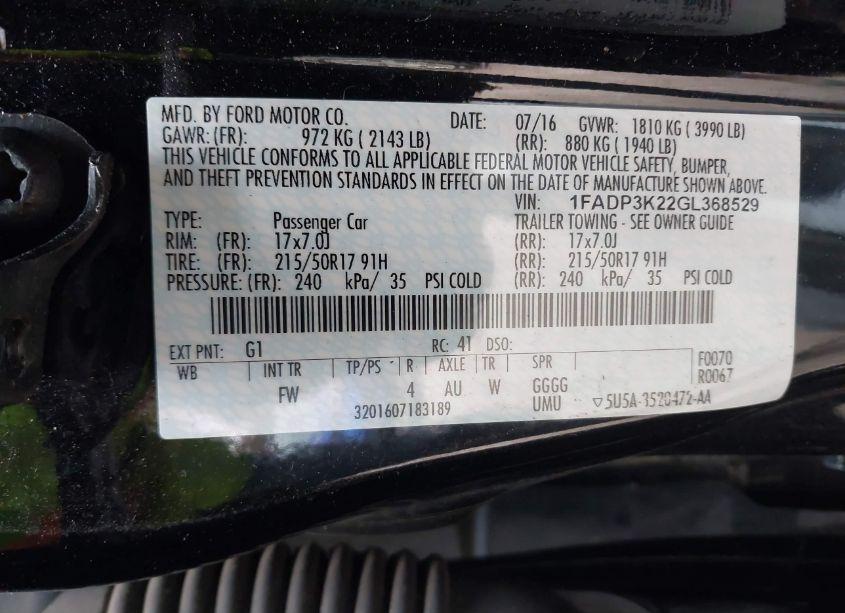 Photo 9 of 2016 Ford Focus SE (VIN 1FADP3K22GL368529)