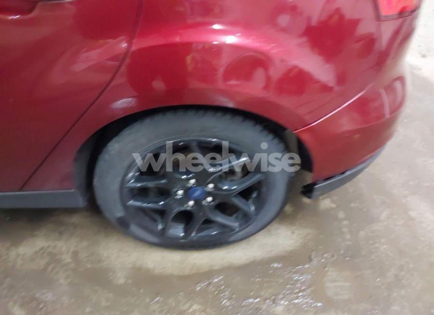 Photo 19 of 2016 Ford Focus SE (VIN 1FADP3K22GL394225)