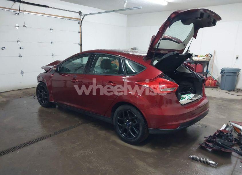 Photo 3 of 2016 Ford Focus SE (VIN 1FADP3K22GL394225)