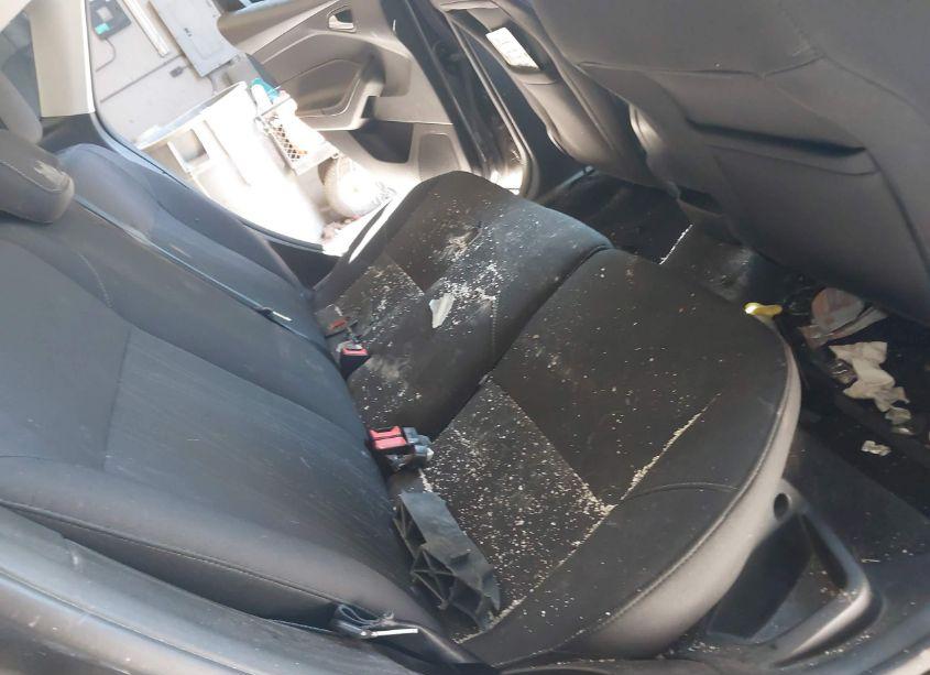 Photo 8 of 2017 Ford Focus SE (VIN 1FADP3K22HL246707)