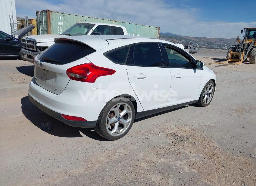Photo 4 of 2017 Ford Focus SE (VIN 1FADP3K22HL259179)