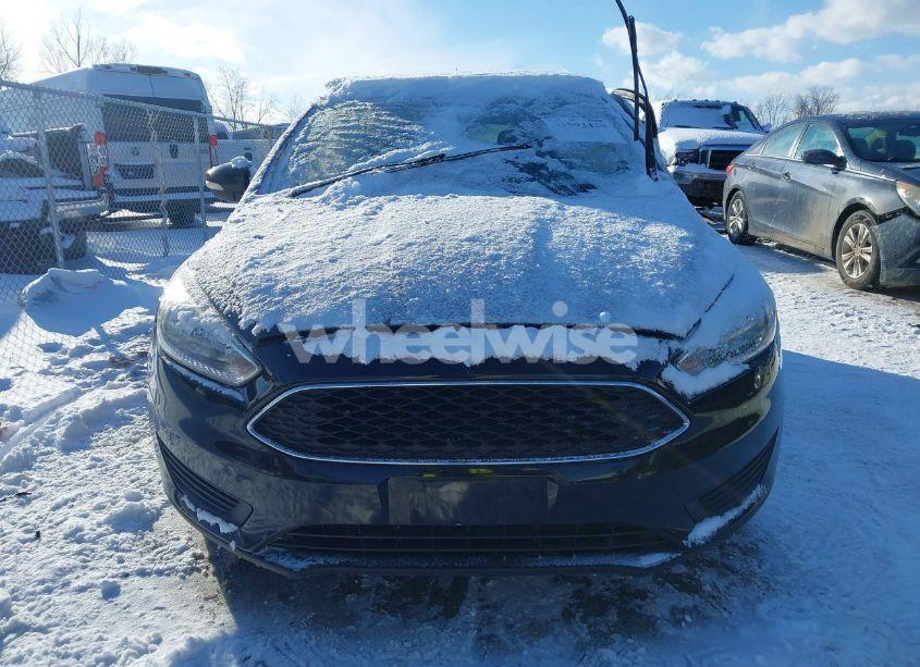 Photo 12 of 2017 Ford Focus SE (VIN 1FADP3K22HL298676)
