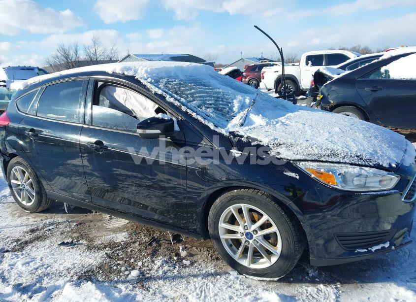 Photo 13 of 2017 Ford Focus SE (VIN 1FADP3K22HL298676)