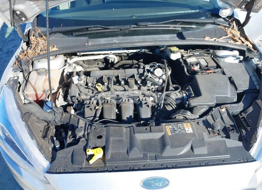 Photo 10 of 2017 Ford Focus SE (VIN 1FADP3K22HL317064)