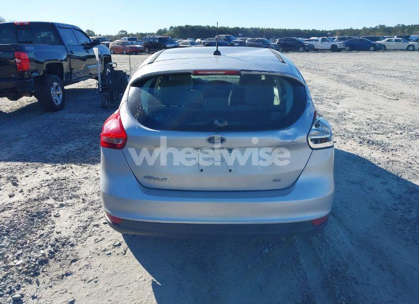 Photo 16 of 2017 Ford Focus SE (VIN 1FADP3K22HL317064)