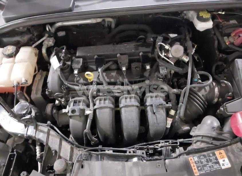 Photo 10 of 2018 Ford Focus SE (VIN 1FADP3K22JL206035)