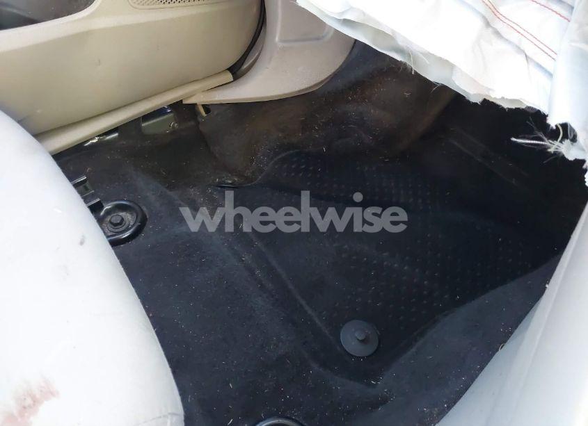 Photo 17 of 2018 Ford Focus SE (VIN 1FADP3K22JL234272)